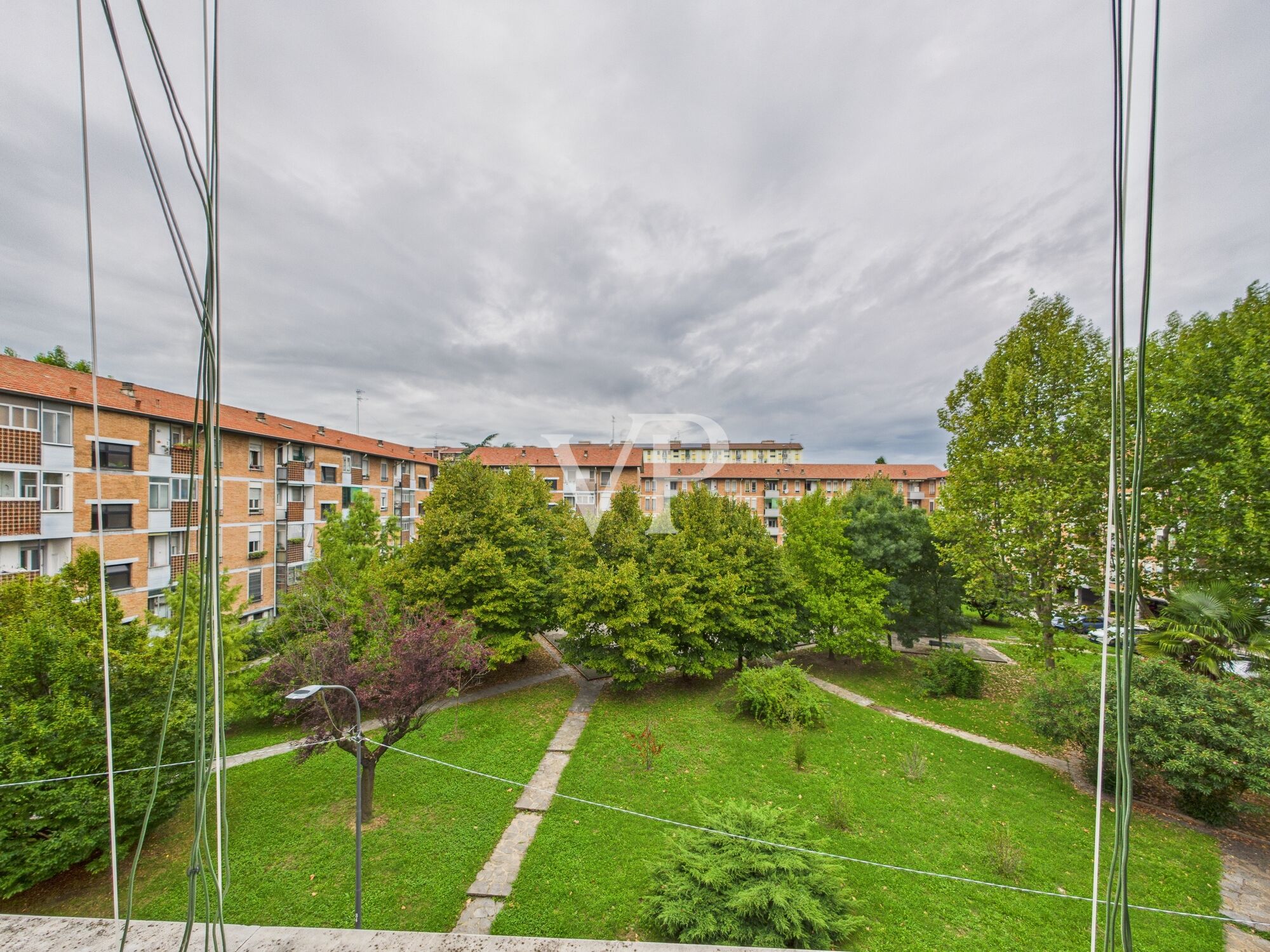 vista interna su parco condominiale