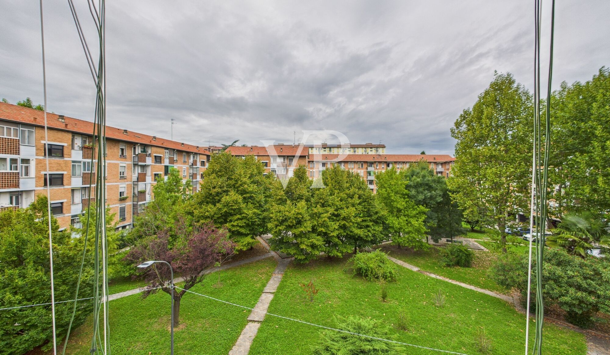 vista interna su parco condominiale