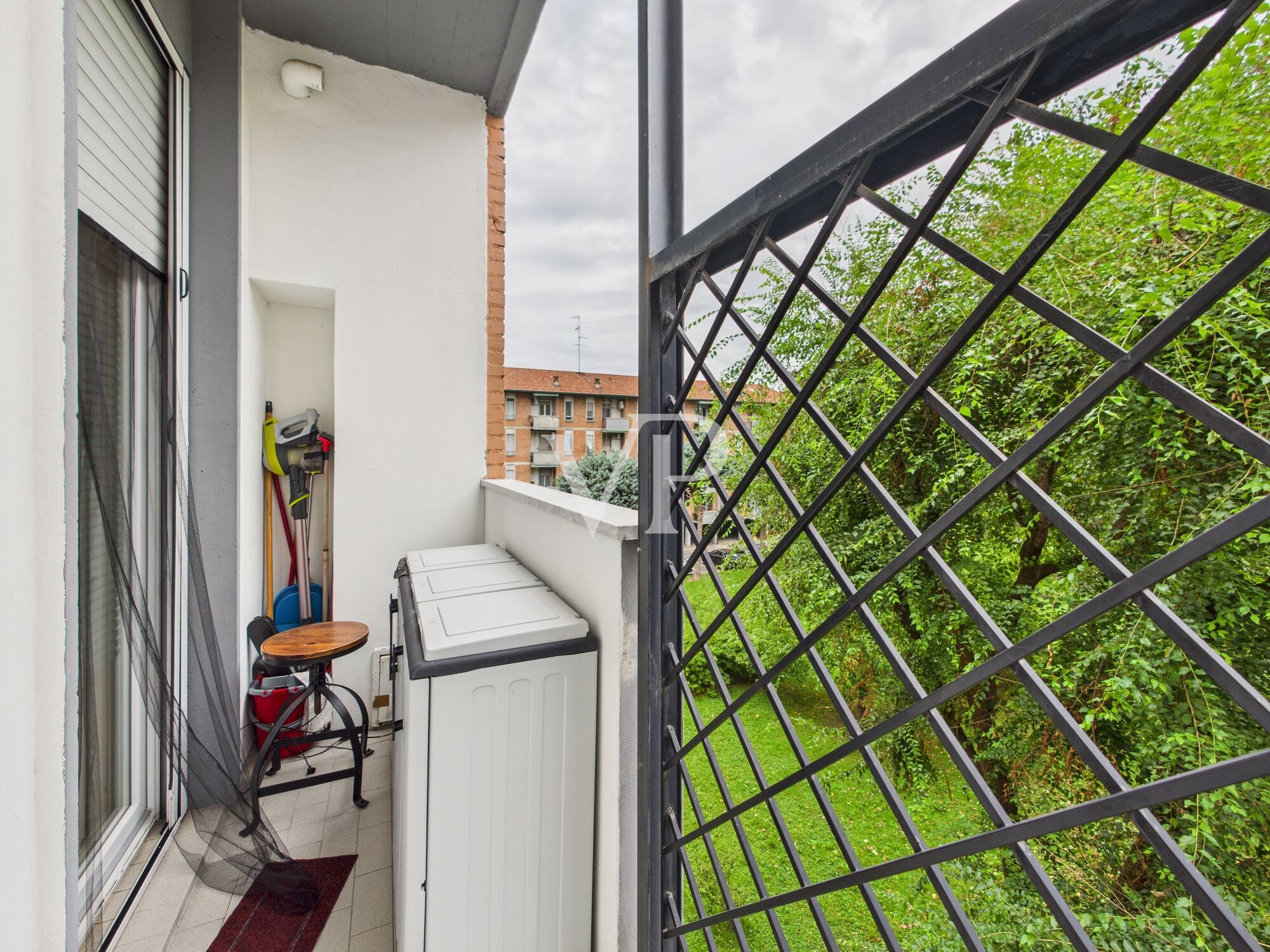 Appartement de quatre pièces finement rénové dans le quartier de l'Uruguay