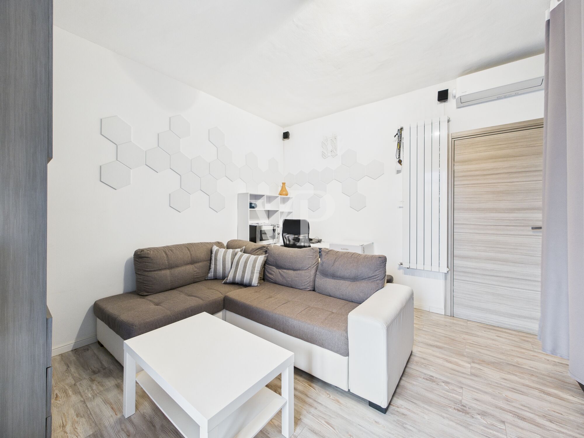Appartement de quatre pièces finement rénové dans le quartier de l'Uruguay