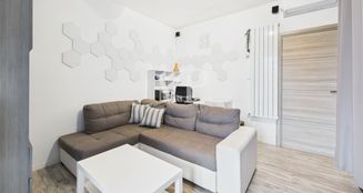 von_poll_real_estate_property_IT252942374_image_13