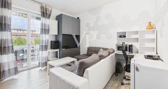 von_poll_real_estate_property_IT252942374_image_1