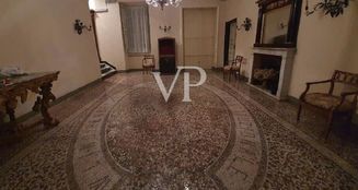 von_poll_real_estate_property_IT252942393_image_13