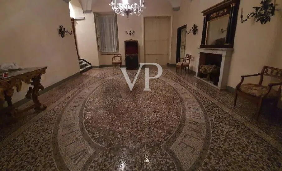 Historische Villa mit Meerblick und Garten in Lerici - 1400 Quadratmeter Luxus und Kunst