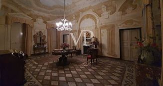 von_poll_real_estate_property_IT252942393_image_12