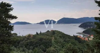 von_poll_real_estate_property_IT252942393_image_1