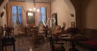 von_poll_real_estate_property_IT252942393_image_15