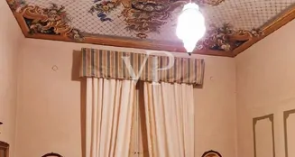 von_poll_real_estate_property_IT252942393_image_11