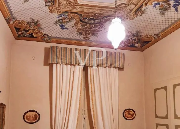 Historische Villa mit Meerblick und Garten in Lerici - 1400 Quadratmeter Luxus und Kunst