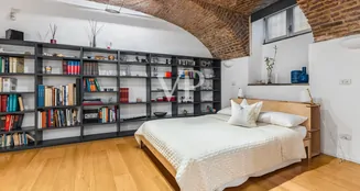 von_poll_real_estate_property_IT252942401_image_4