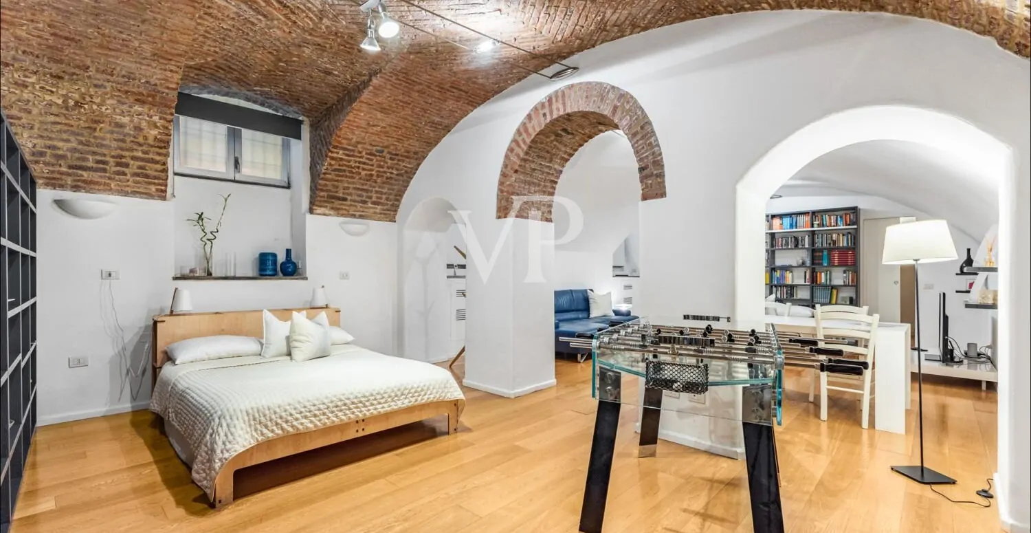 Spacious open space loft completely renovated