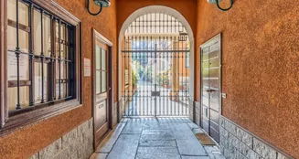 von_poll_real_estate_property_IT252942401_image_27