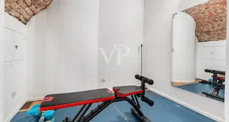 von_poll_real_estate_property_IT252942401_image_15