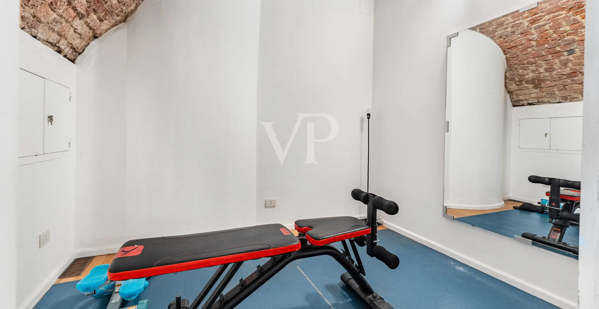 Spacious open space loft completely renovated