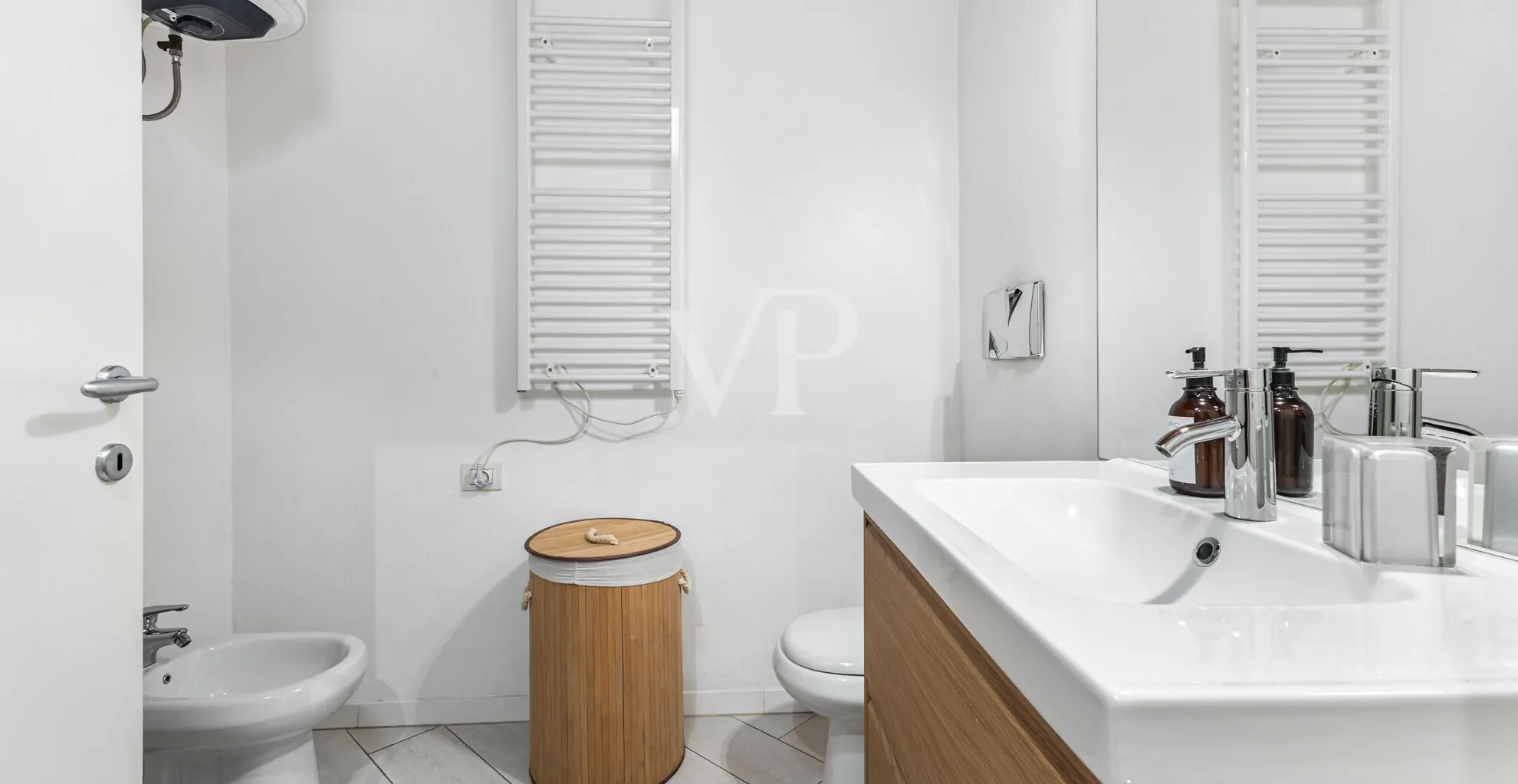 Spacious open space loft completely renovated