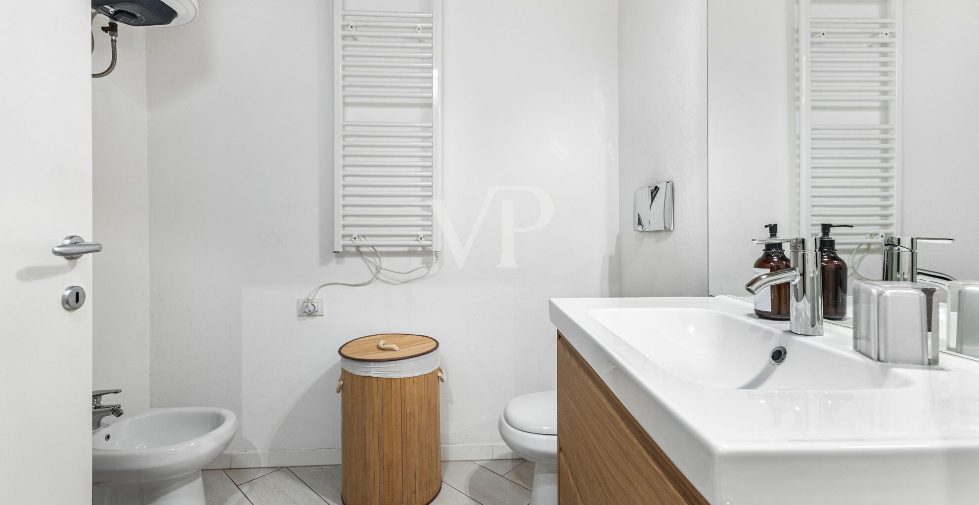 Geräumiges, offenes Loft, komplett renoviert