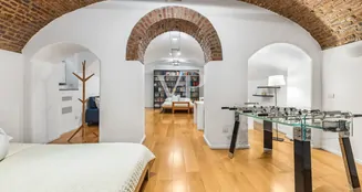 von_poll_real_estate_property_IT252942401_image_2