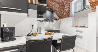 von_poll_real_estate_property_IT252942401_image_19