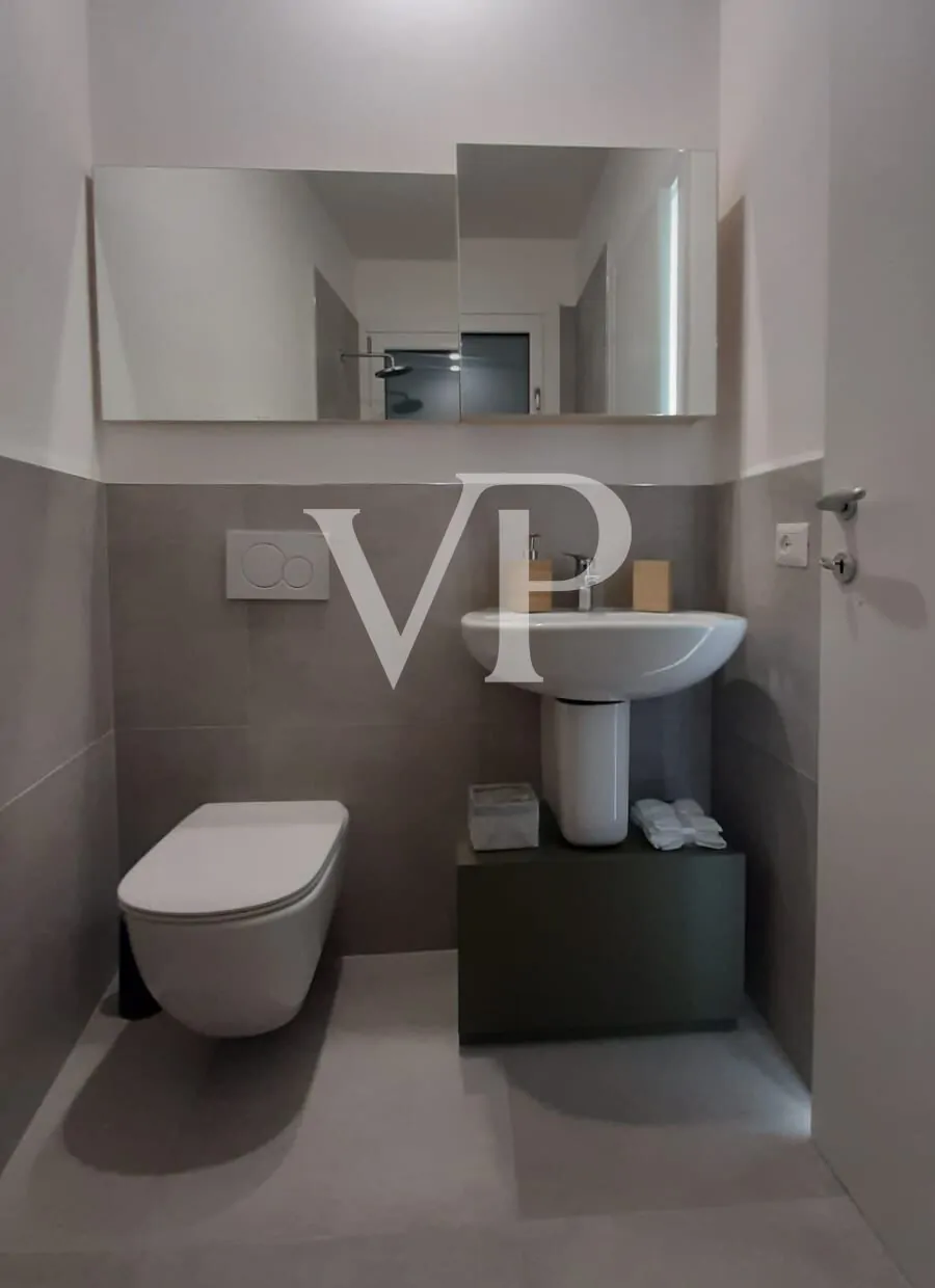 Chalet independiente con terraza y vistas al lago de Como