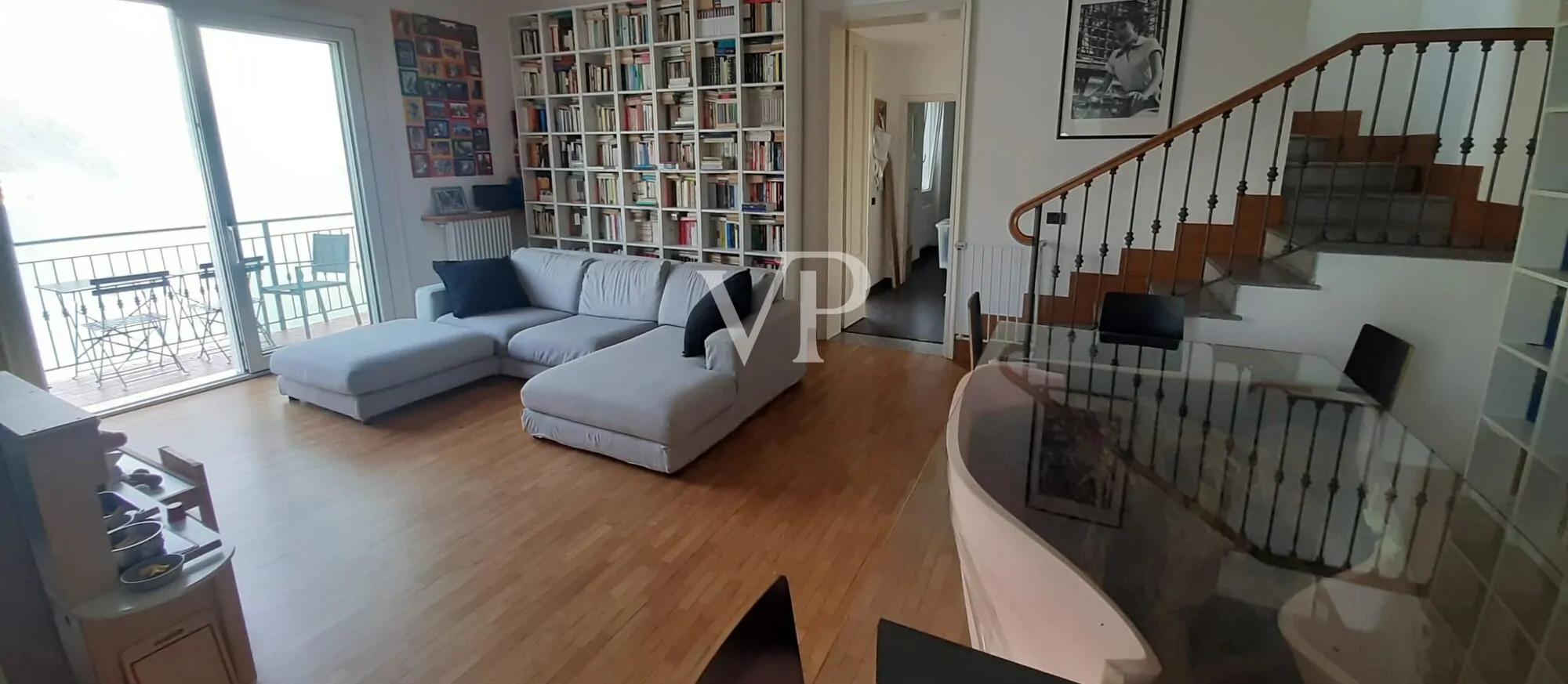 Chalet independiente con terraza y vistas al lago de Como