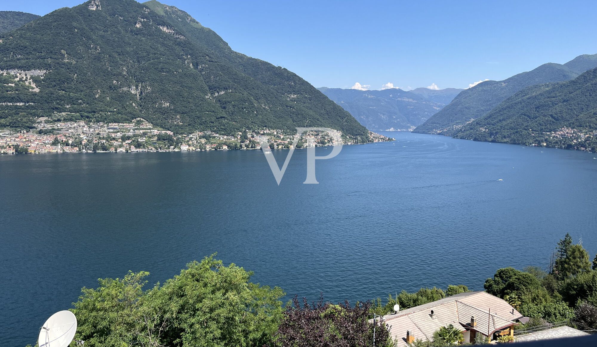 Chalet independiente con terraza y vistas al lago de Como