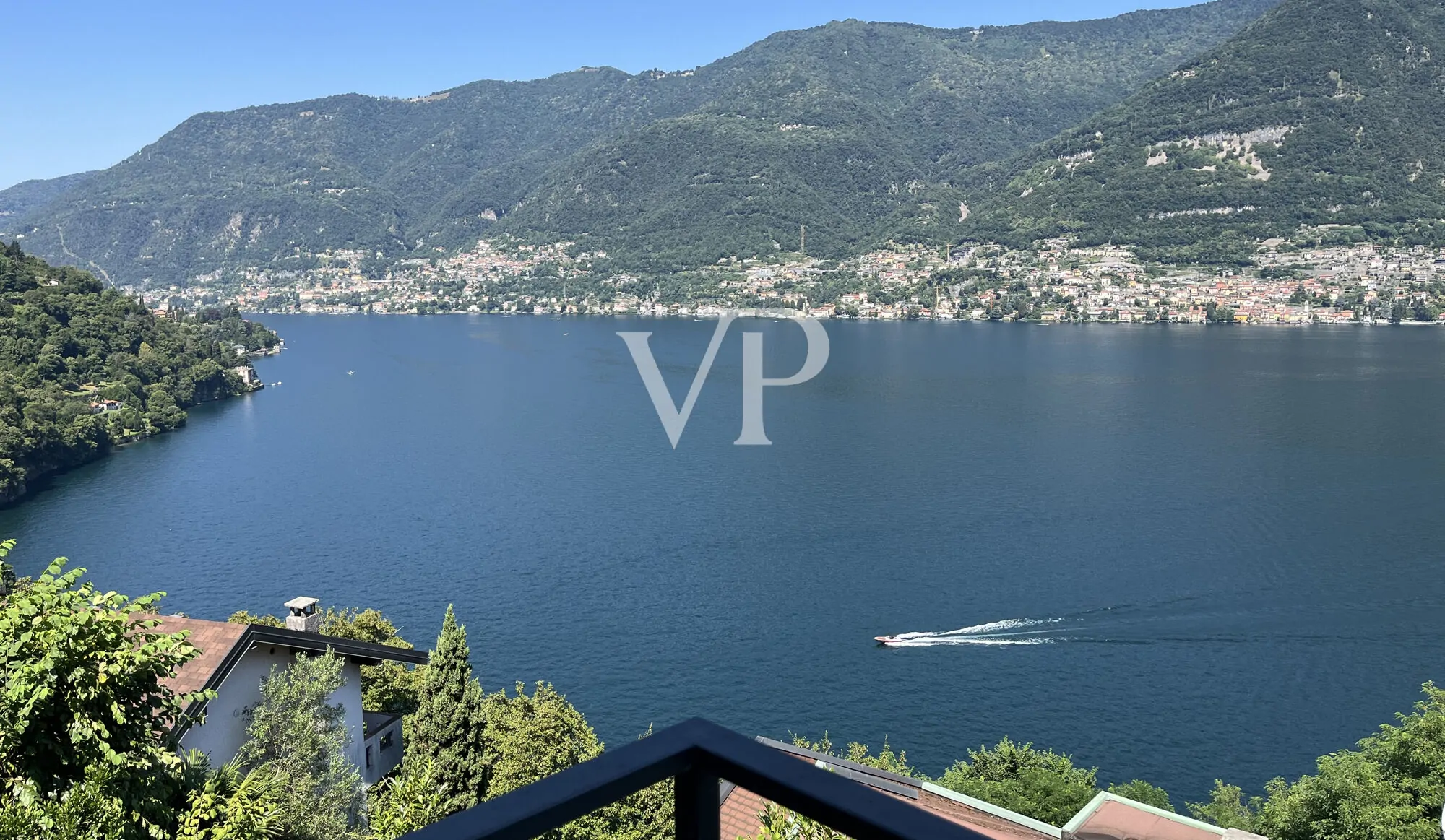 Chalet independiente con terraza y vistas al lago de Como