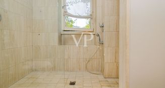 von_poll_real_estate_property_IT252942404_image_31