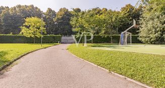 von_poll_real_estate_property_IT252942404_image_80