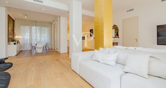 von_poll_real_estate_property_IT252942404_image_1