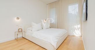 von_poll_real_estate_property_IT252942404_image_32