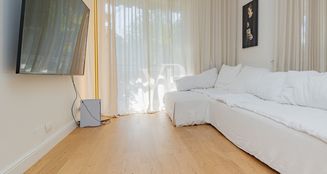 von_poll_real_estate_property_IT252942404_image_13