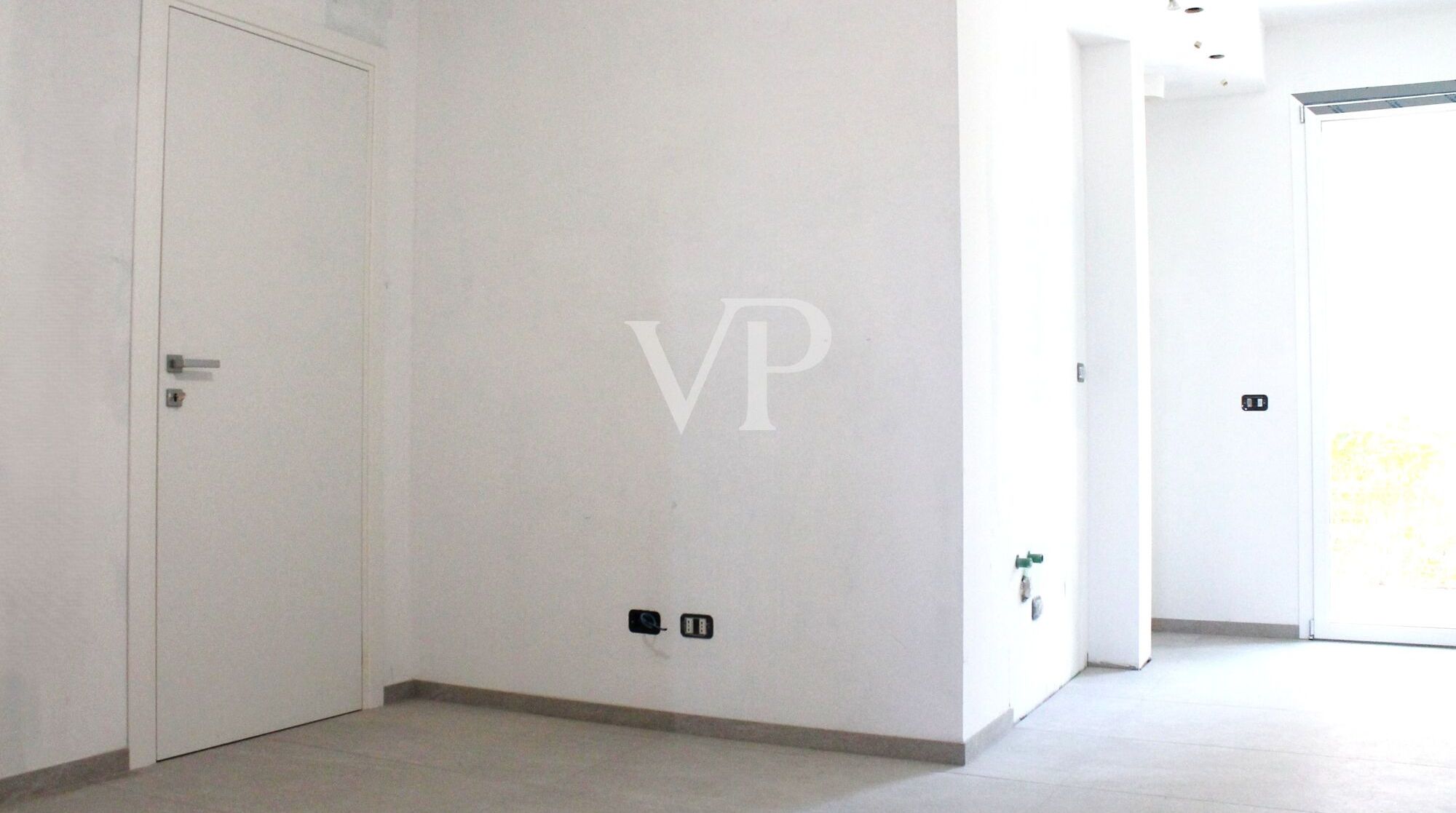 Neu gebaute Wohnung nur wenige Schritte vom See entfernt