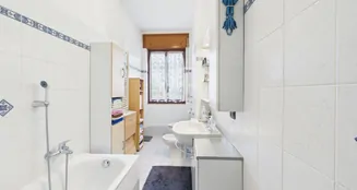 von_poll_real_estate_property_IT252942432_image_23