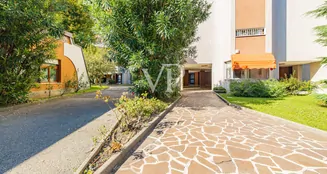 von_poll_real_estate_property_IT252942432_image_36