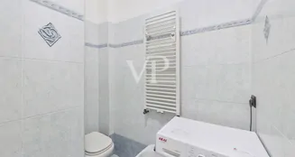 von_poll_real_estate_property_IT252942432_image_27