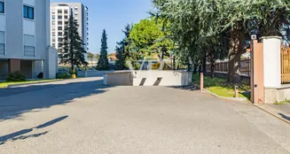 von_poll_real_estate_property_IT252942432_image_35