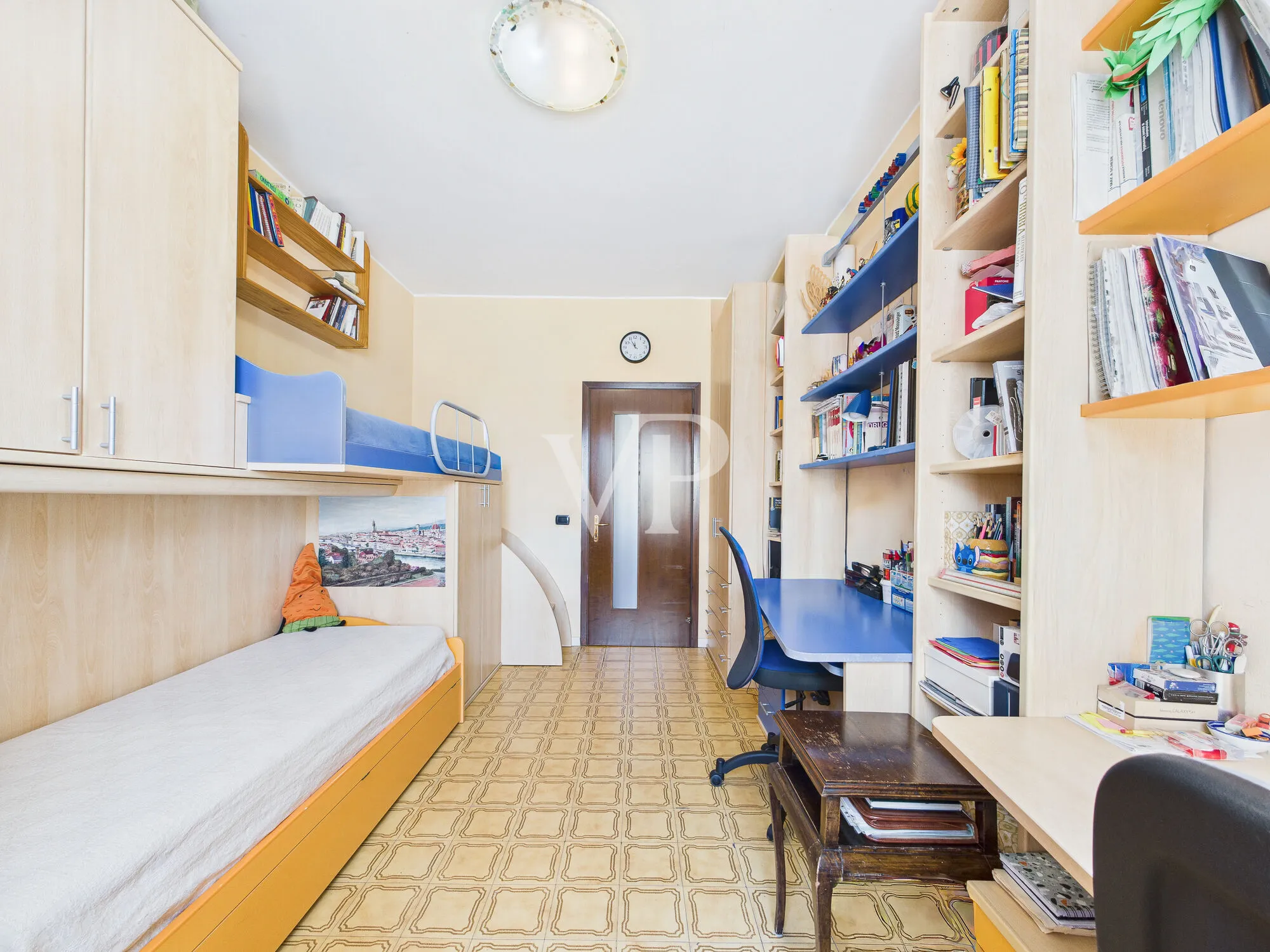 Quadrilocale oltre doppi servizi, cantina e box in zona Greco