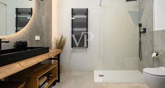von_poll_real_estate_property_IT252942433_image_11