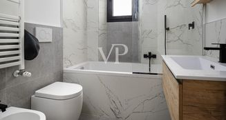 von_poll_real_estate_property_IT252942433_image_22