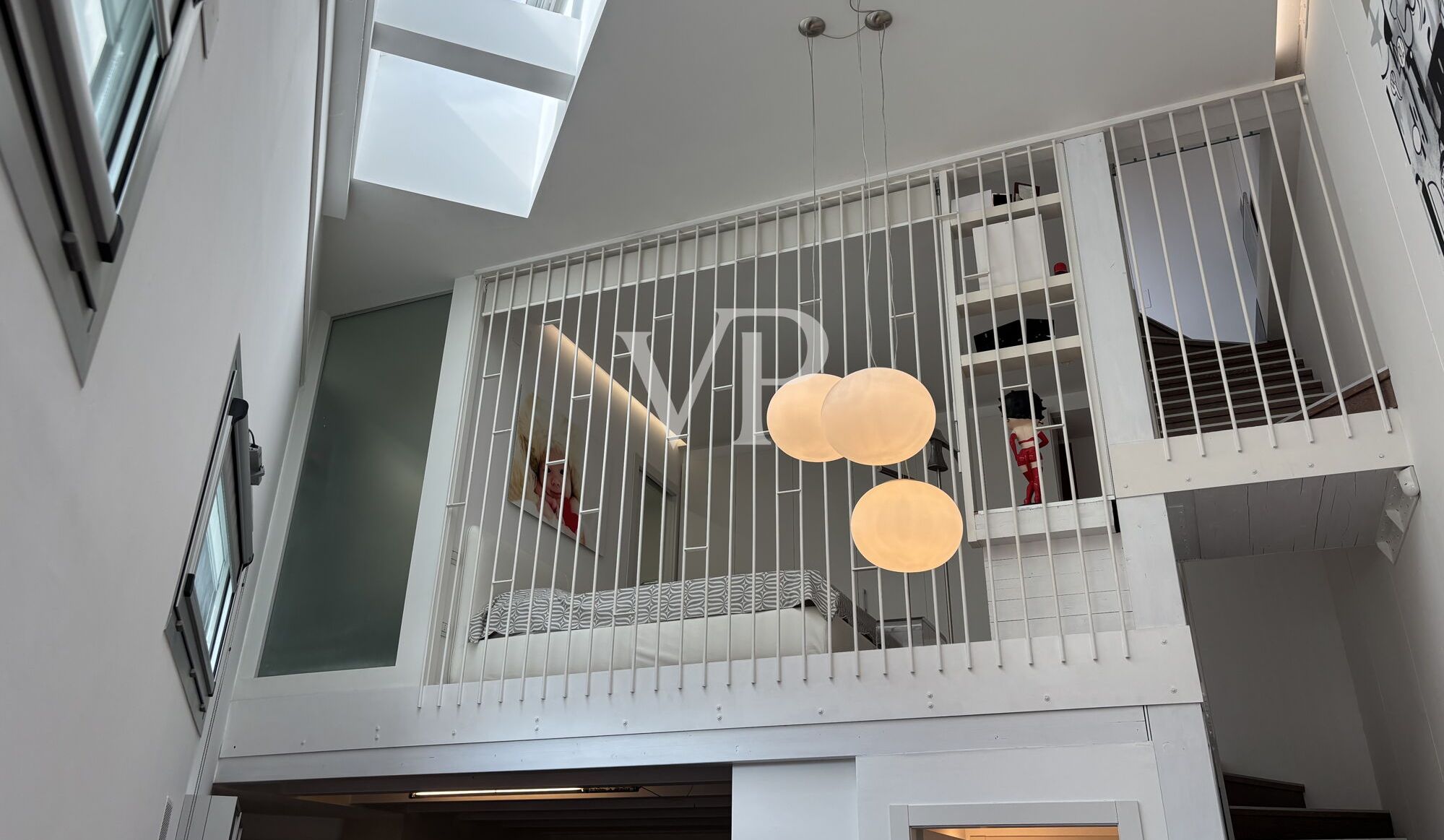 Exklusives Loft in ausgezeichnetem Zustand mit separatem Eingang und Terrasse - Gegend Fondazione Prada