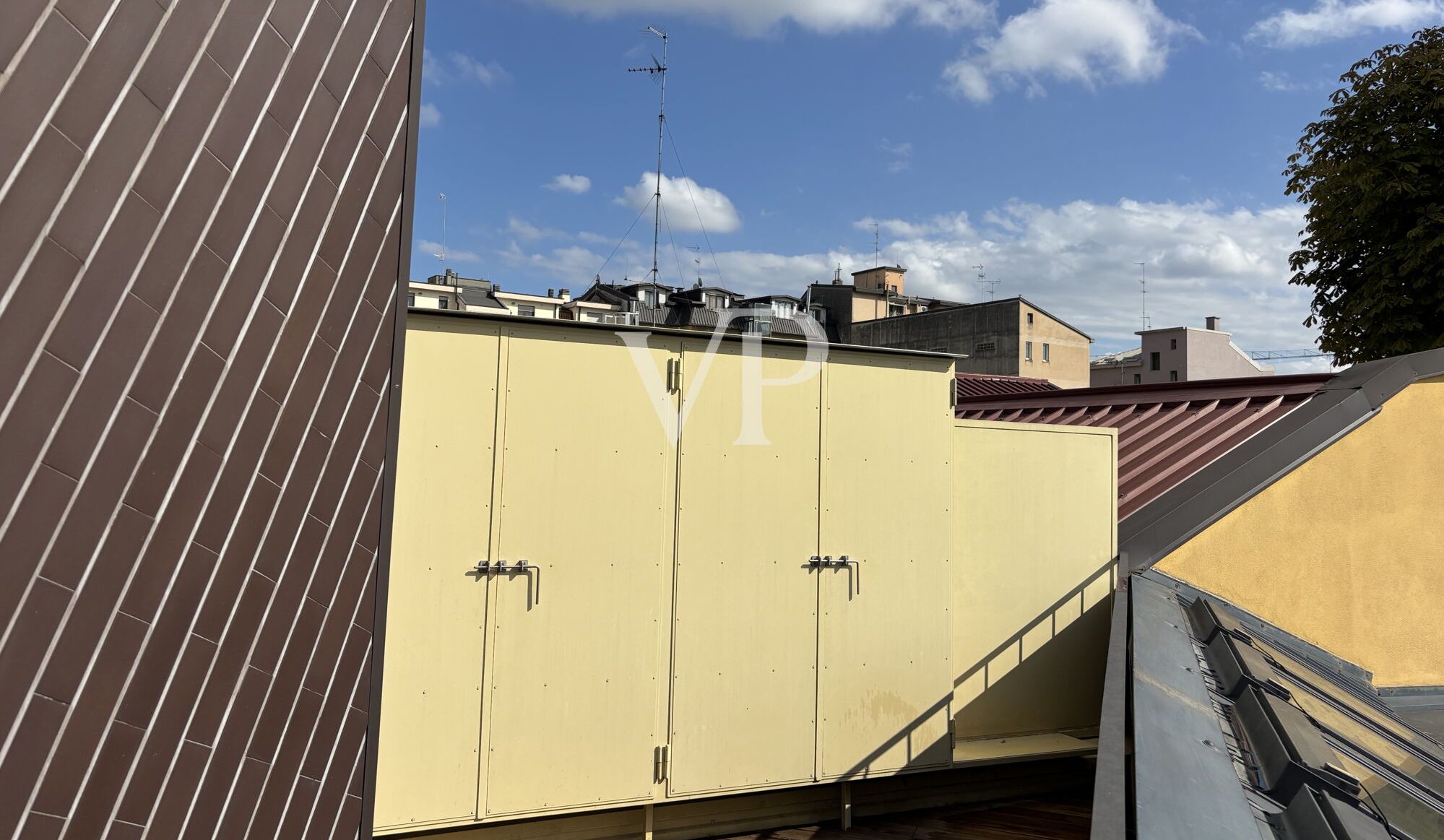 Exklusives Loft in ausgezeichnetem Zustand mit separatem Eingang und Terrasse - Gegend Fondazione Prada