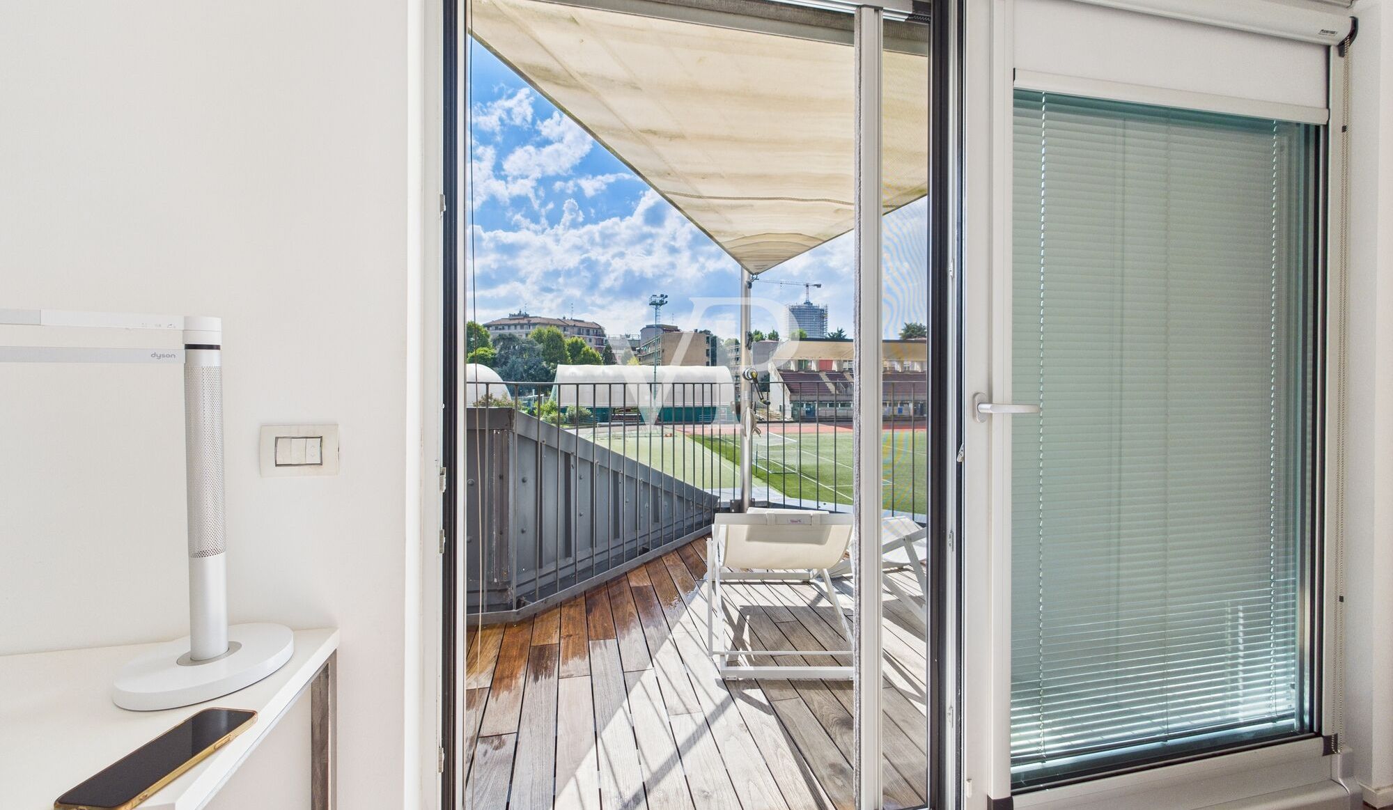 Exklusives Loft in ausgezeichnetem Zustand mit separatem Eingang und Terrasse - Gegend Fondazione Prada