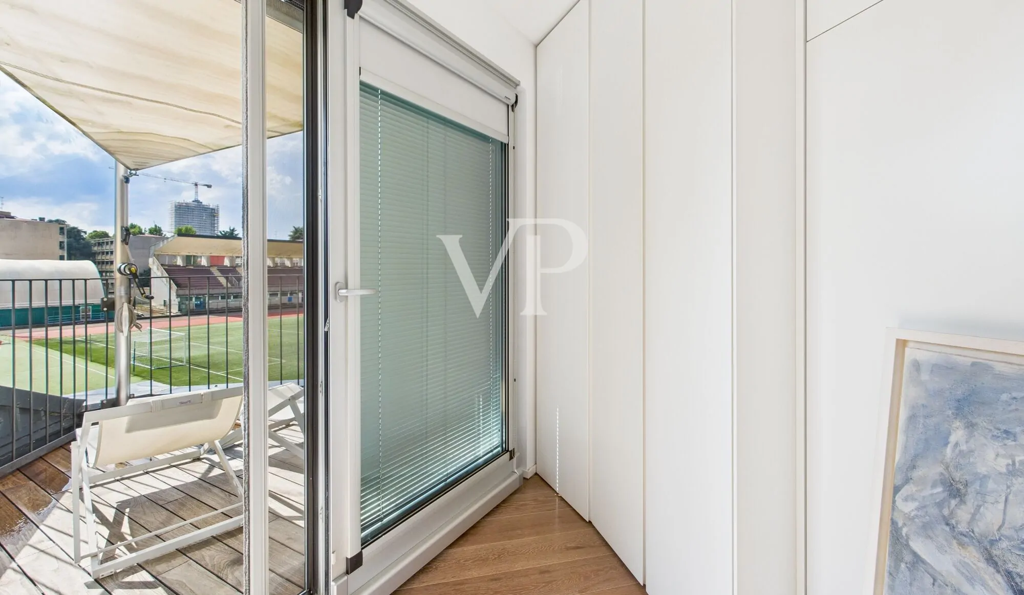 Exclusivo loft en excelente estado con entrada independiente y terraza - zona Fondazione Prada