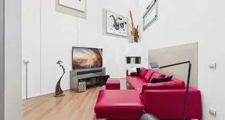 von_poll_real_estate_property_IT252942430_image_1