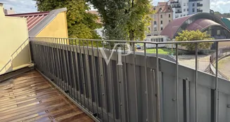 von_poll_real_estate_property_IT252942430_image_31