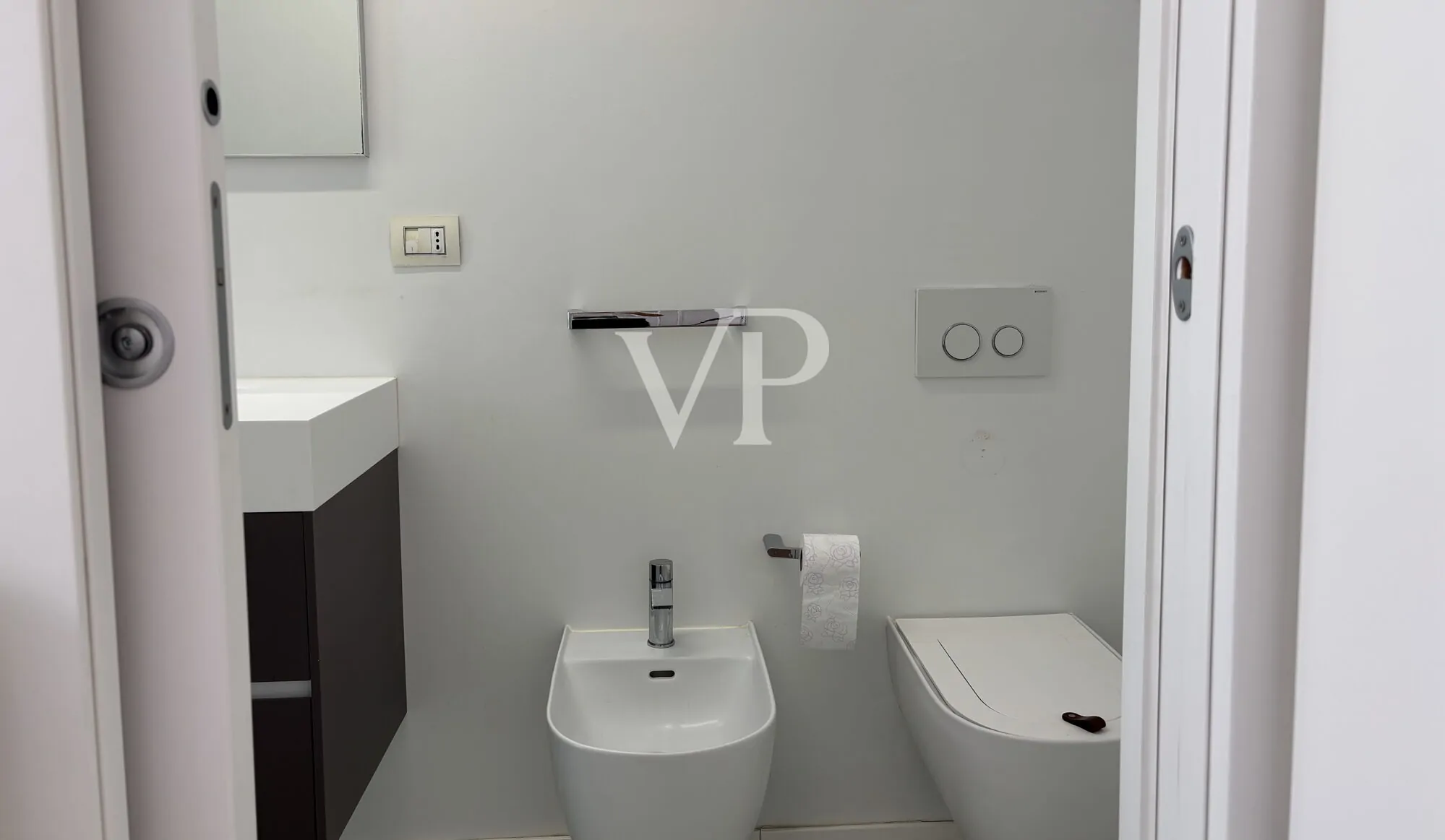 Exclusivo loft en excelente estado con entrada independiente y terraza - zona Fondazione Prada