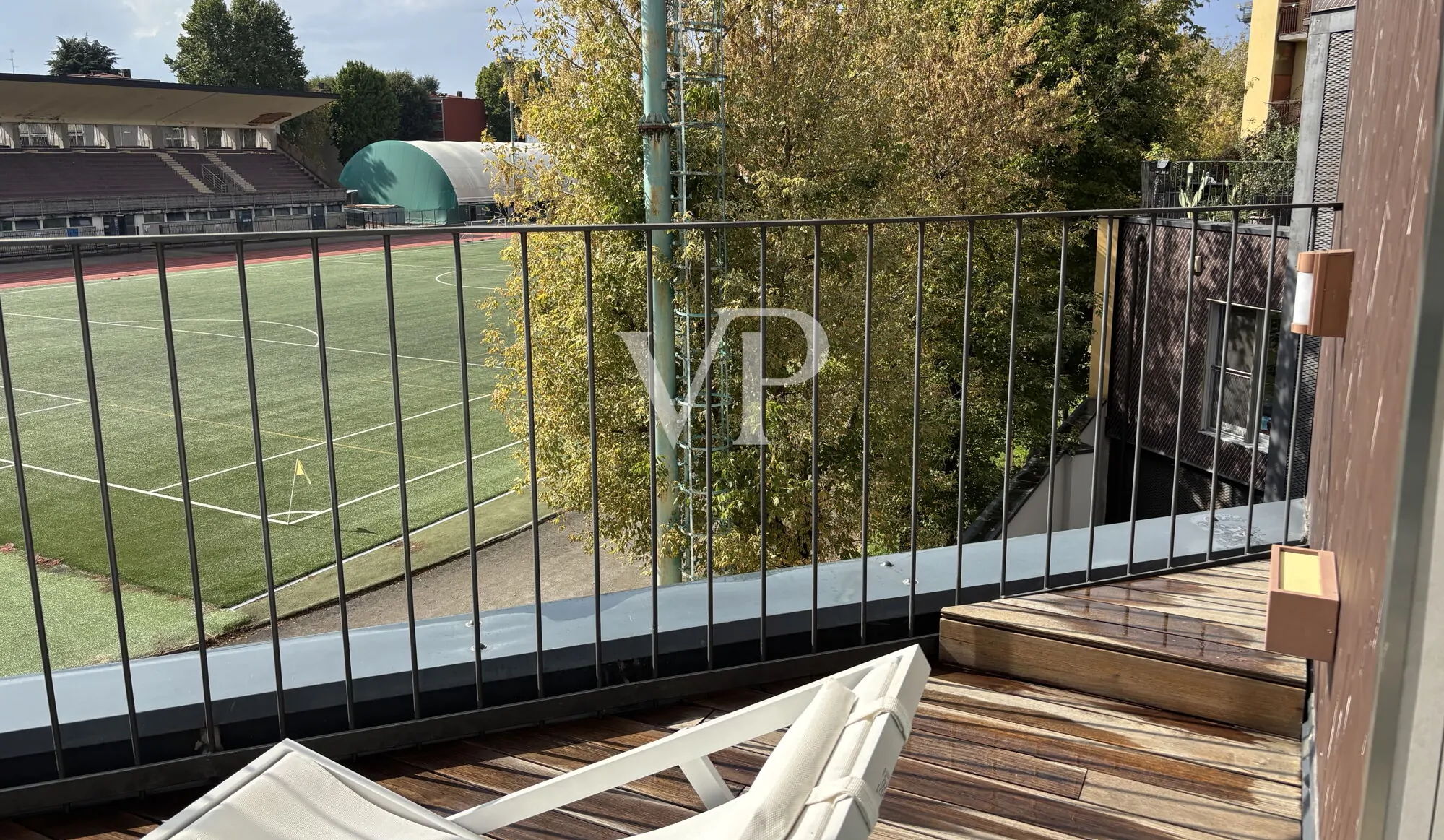 Exclusivo loft en excelente estado con entrada independiente y terraza - zona Fondazione Prada