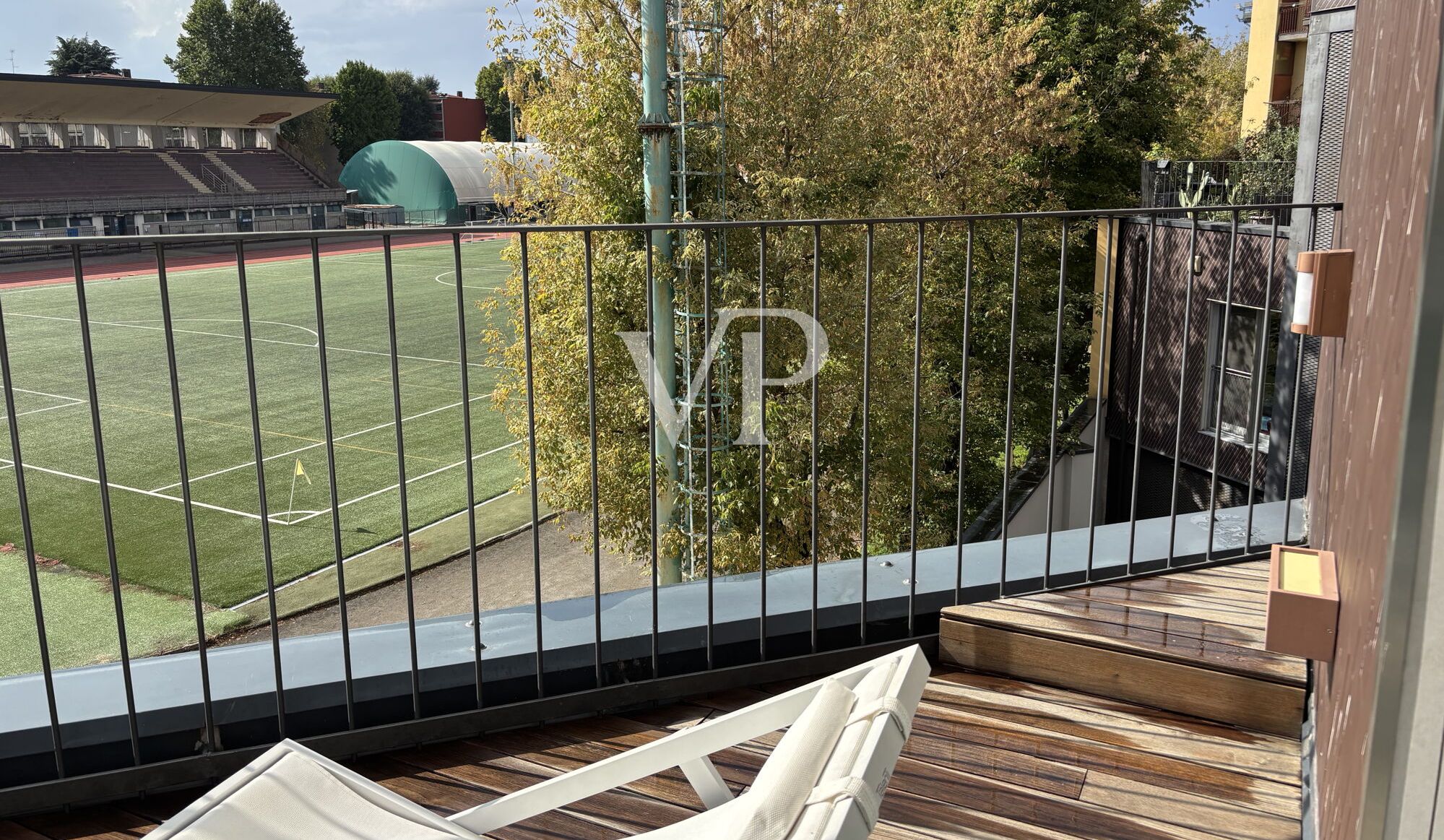 Exklusives Loft in ausgezeichnetem Zustand mit separatem Eingang und Terrasse - Gegend Fondazione Prada