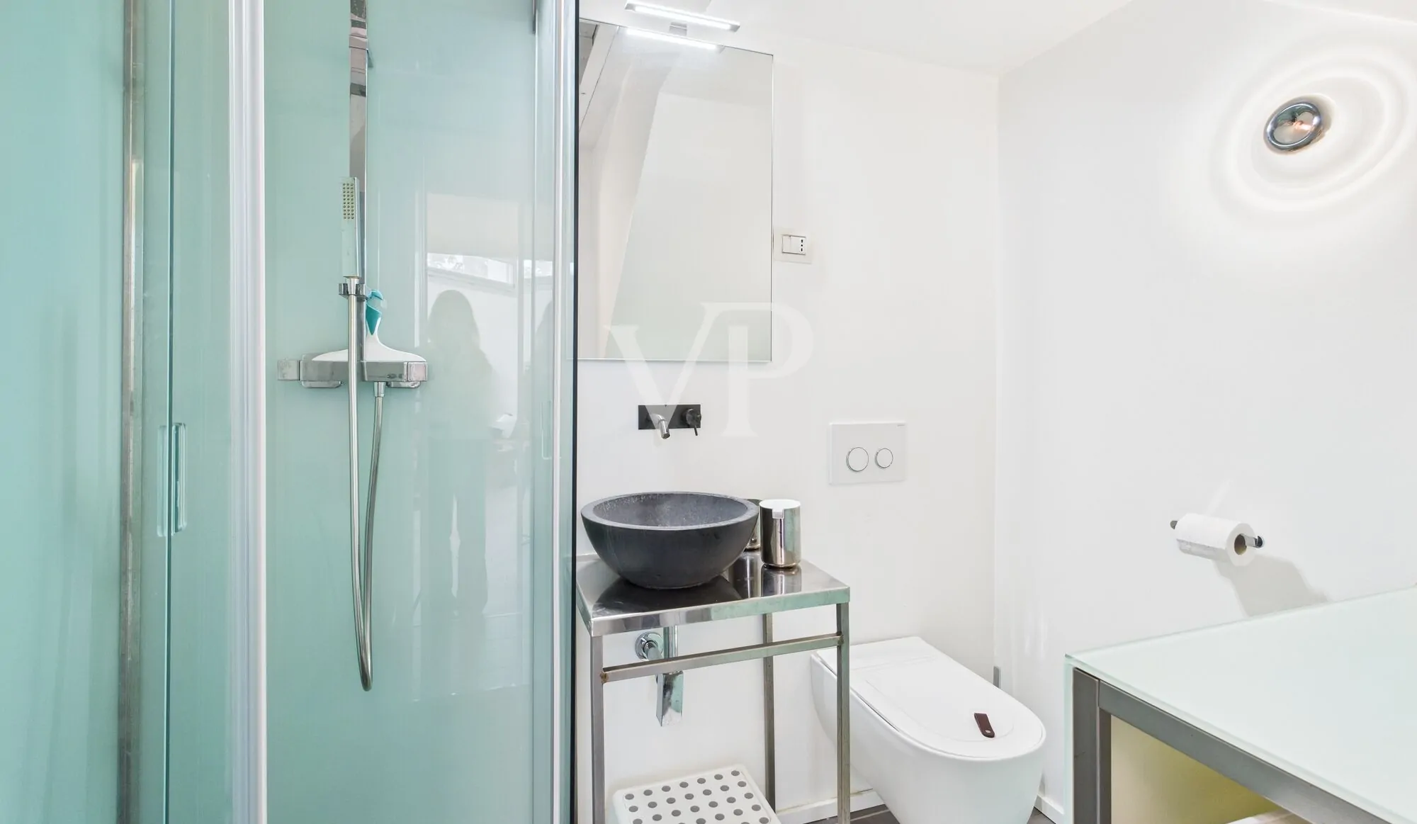 Exclusivo loft en excelente estado con entrada independiente y terraza - zona Fondazione Prada