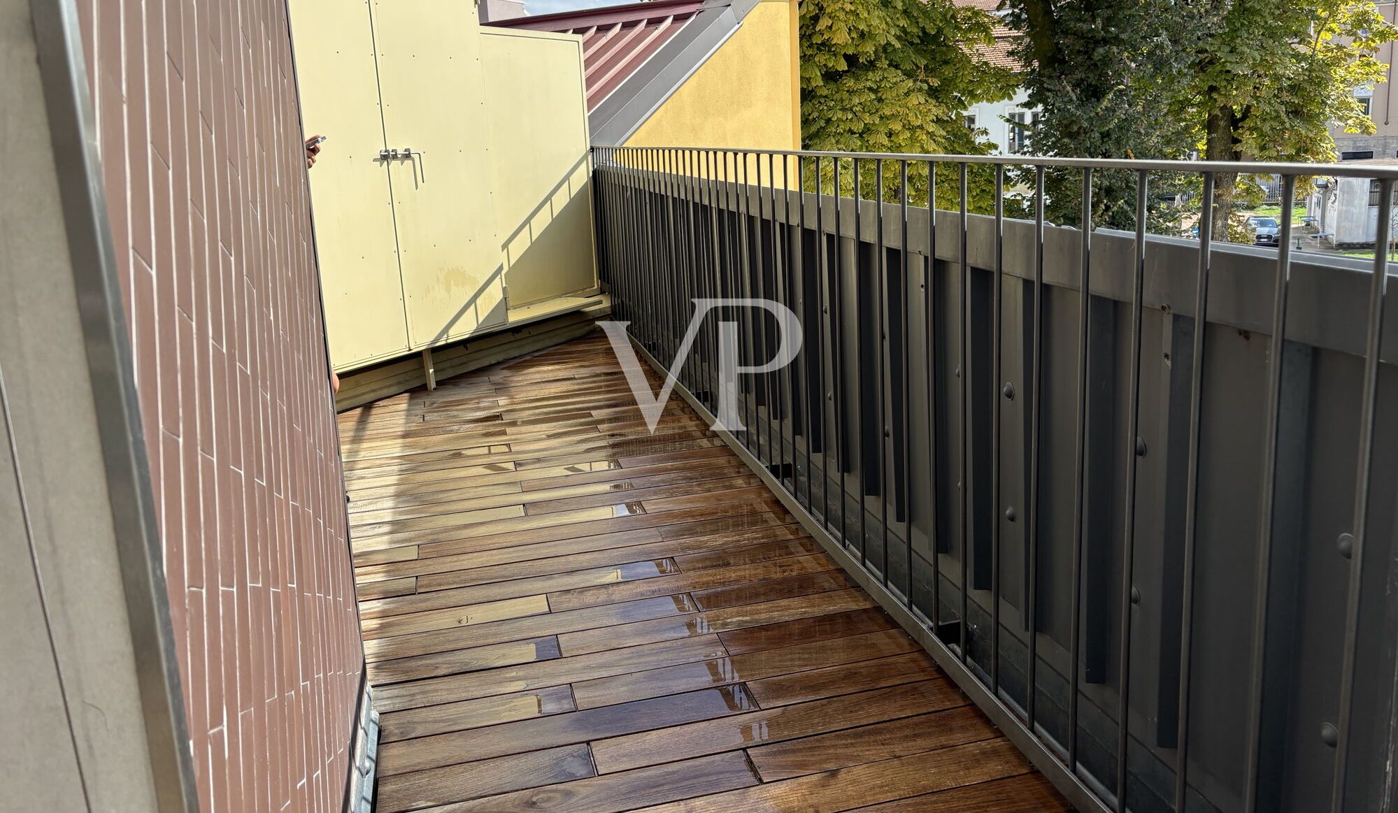 Exklusives Loft in ausgezeichnetem Zustand mit separatem Eingang und Terrasse - Gegend Fondazione Prada